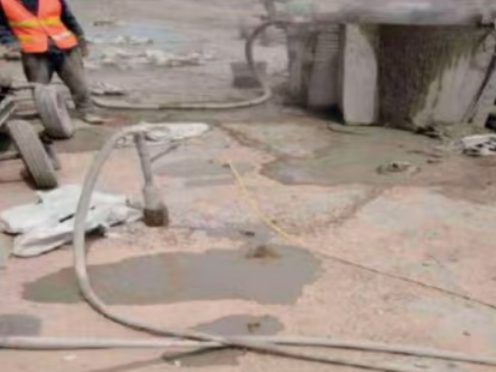 仁和水泥混凝土路面板底注浆技术 路面脱空注浆整治方案